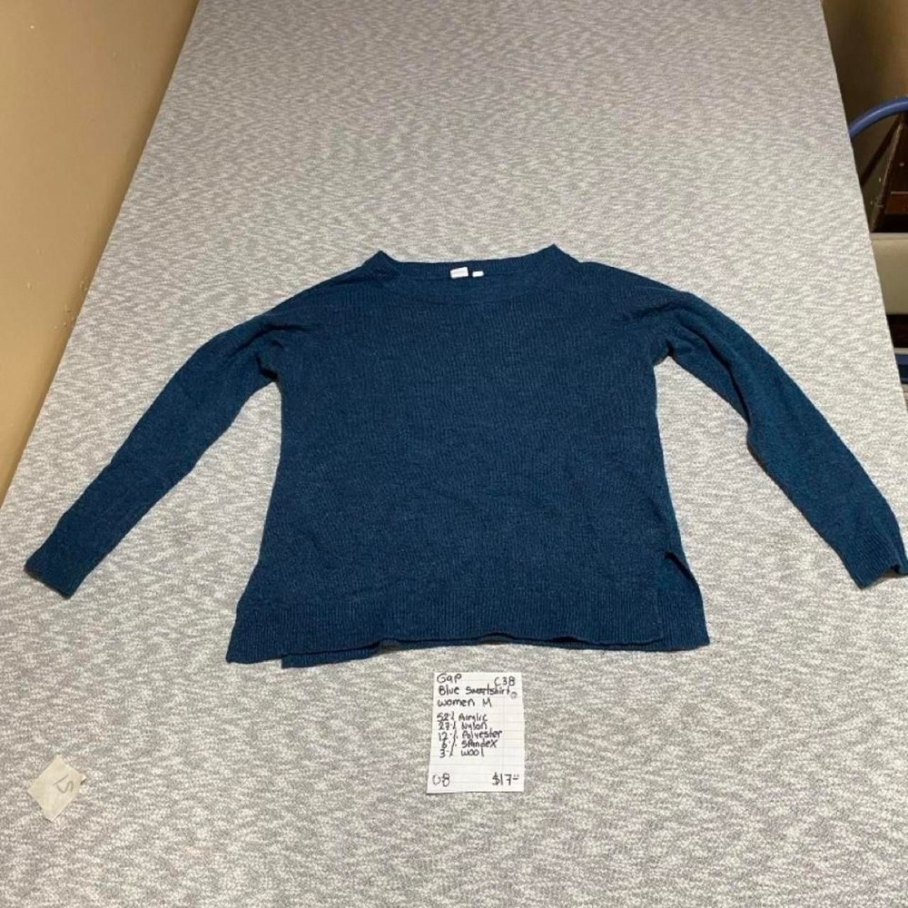 Gap blue sweatshirt women M. SKU-C38